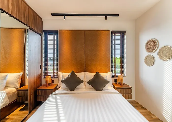Avanya Luxury By Pertama 4*
