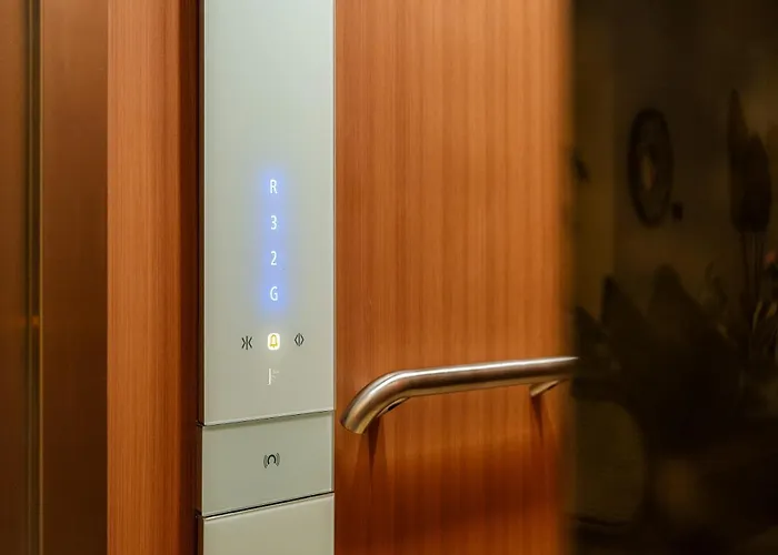 Avanya Luxury By Pertama スミニャック
