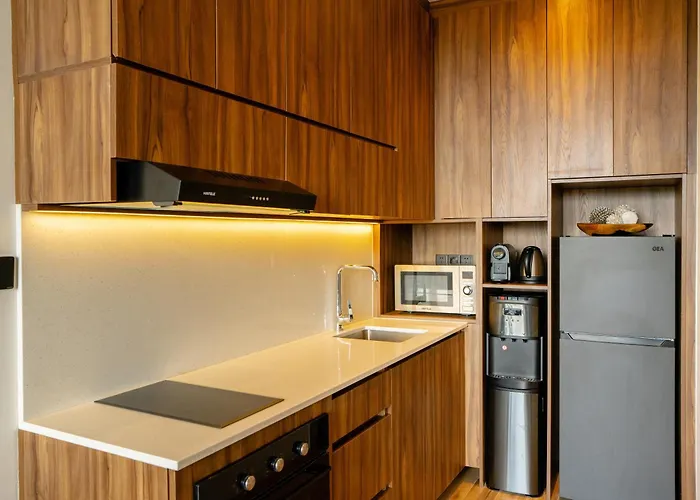 アパートホテル Avanya Luxury By Pertama 4*