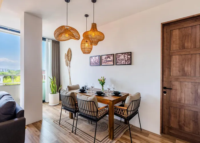Avanya Luxury By Pertama Seminyak